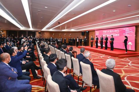 探索未来的繁荣之路，解读与落实澳门与香港正版免费资本车在2025年的新篇章
