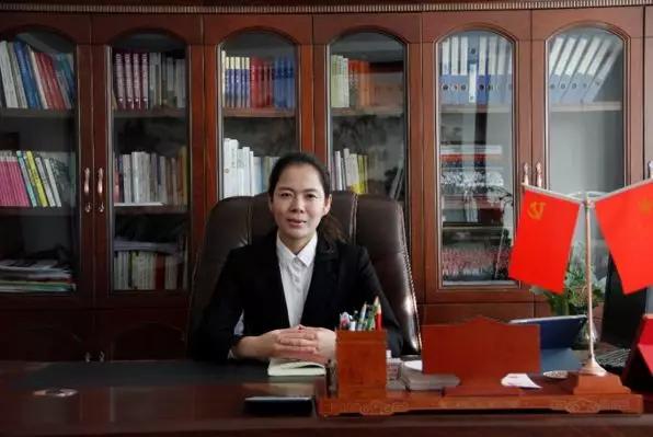 探索未来金融之路，关于2025年天天彩免费资料全面释义、解释与落实